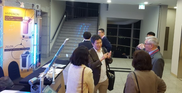 f990745e23bb1a443a443eef8be5c1ed_1526192