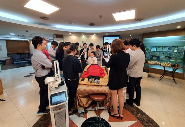 6a9fde6a1027adf2da48973dd3b8d17d_1570969