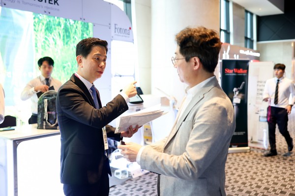 d2eaf7d3087b9861b1ab2abfc58a5b7b_1759448