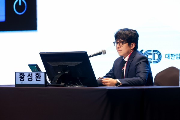 d2eaf7d3087b9861b1ab2abfc58a5b7b_1759449