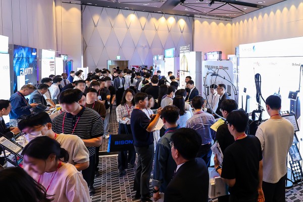 d2eaf7d3087b9861b1ab2abfc58a5b7b_1759449